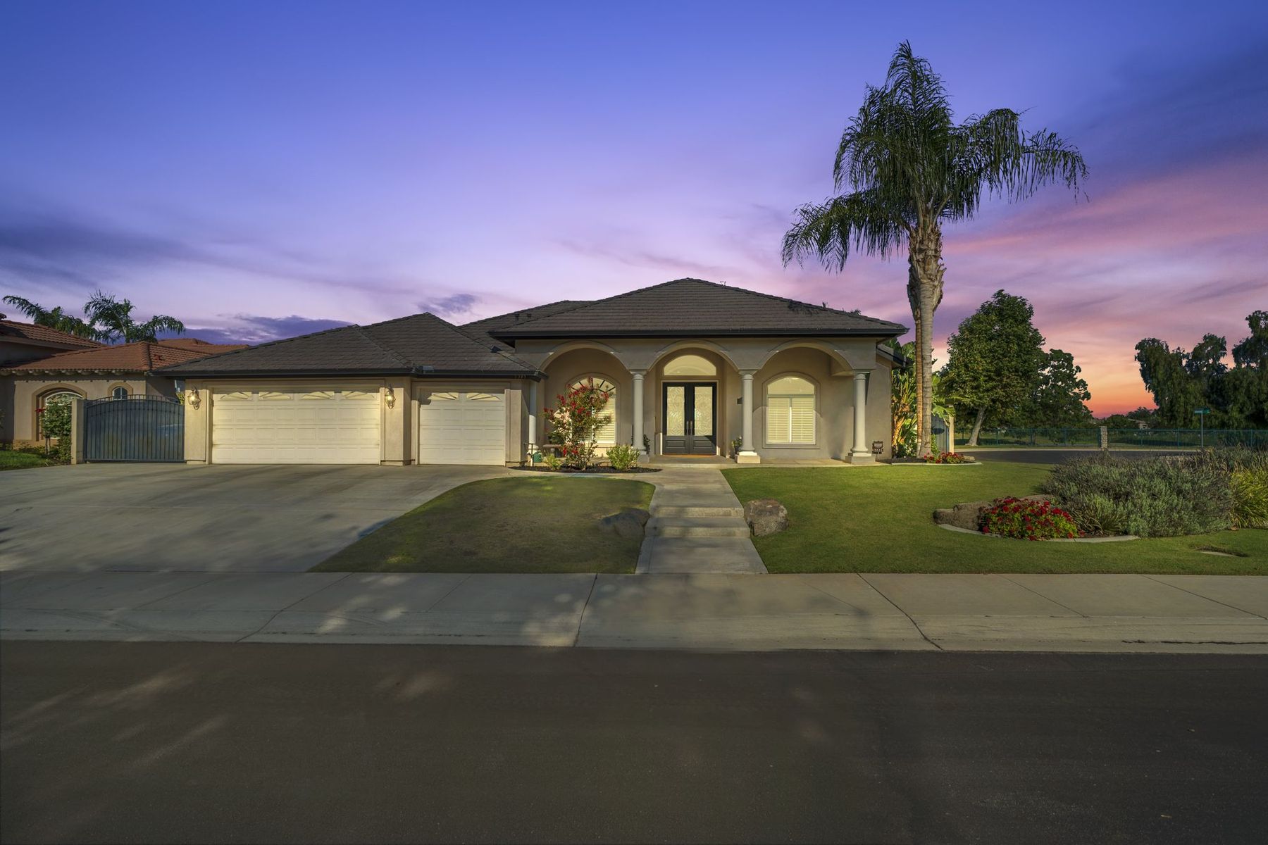 Twilight exterior of a Bakersfield home